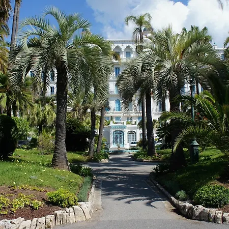 L'orient Palace アパート